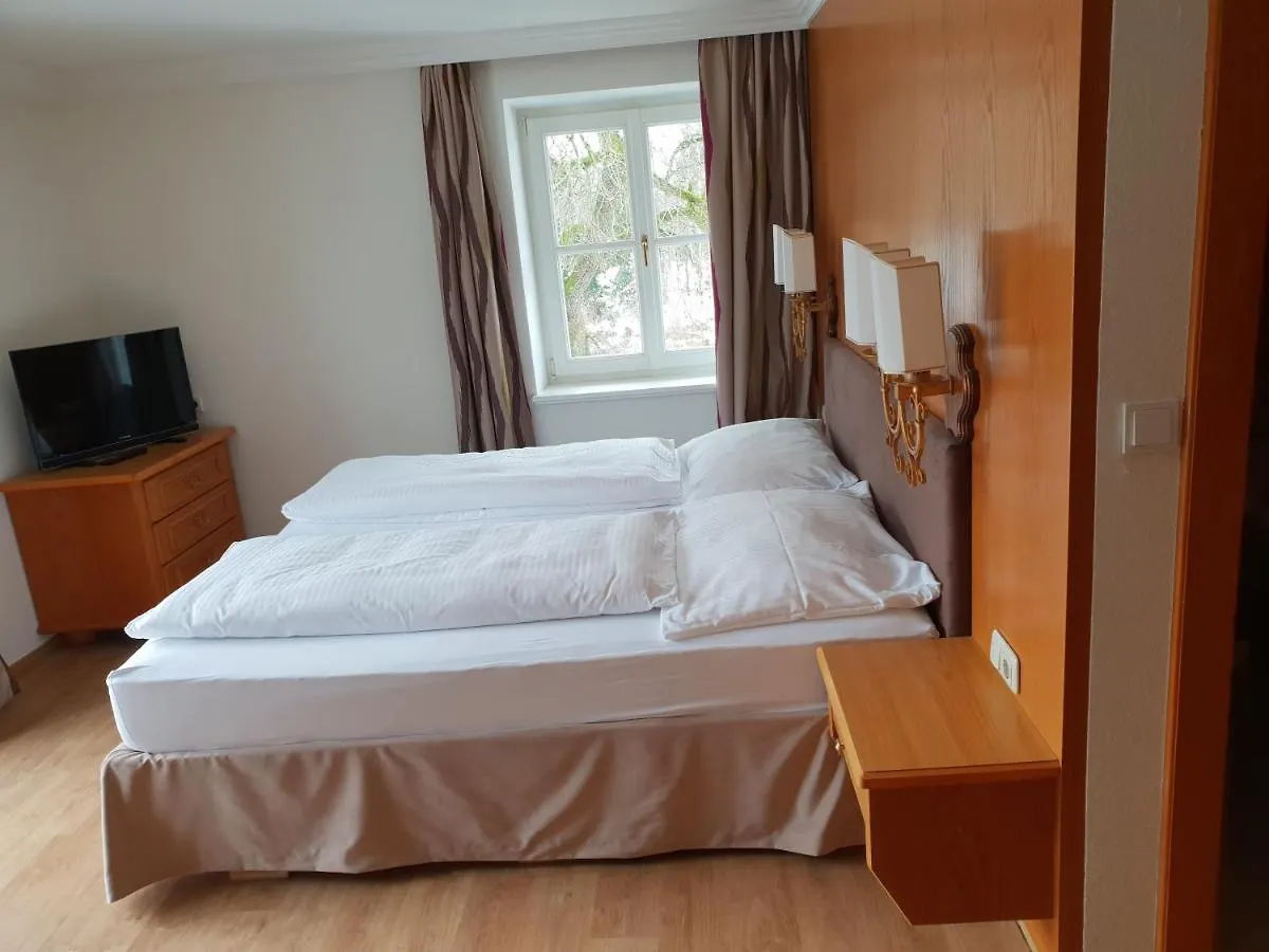Gasthaus Ueberfuhr Elsbethen 3*,  Austria