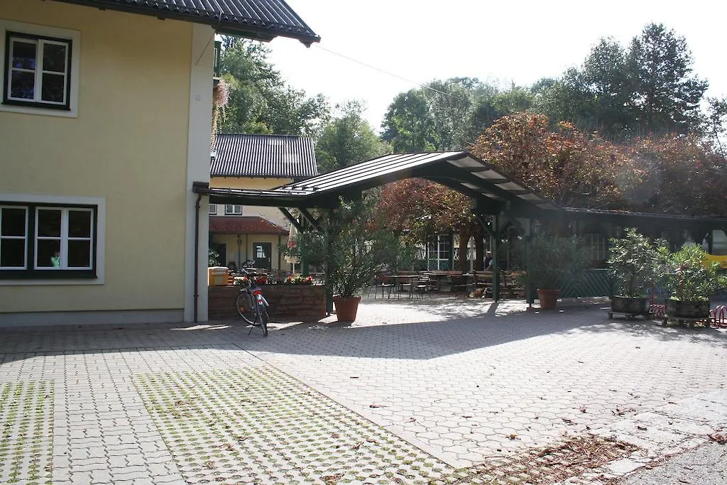 *** Guest house Gasthaus Ueberfuhr Elsbethen Austria